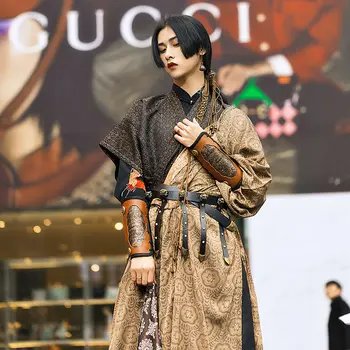Tang apaļu kakla Hanfu vīriešu pavasara vasaras pusi piedurknēm Ķīniešu stilā ikdienas darbības costum klases muguras gabala mugurkaula daļas tradicionālā kleita